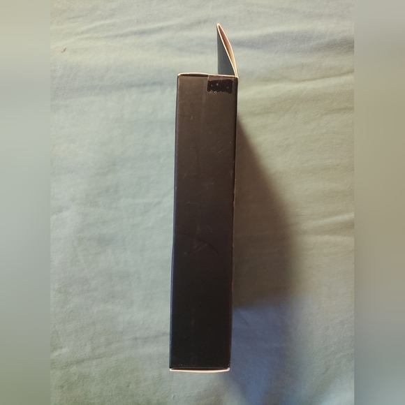 Spirit Halloween Black Velvet Flocked Press on Nails - Picture 6 of 8